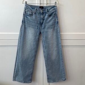 Quince Bella Relaxed Straight Jeans Cool Blue Size 28 with 26” Inseam EUC